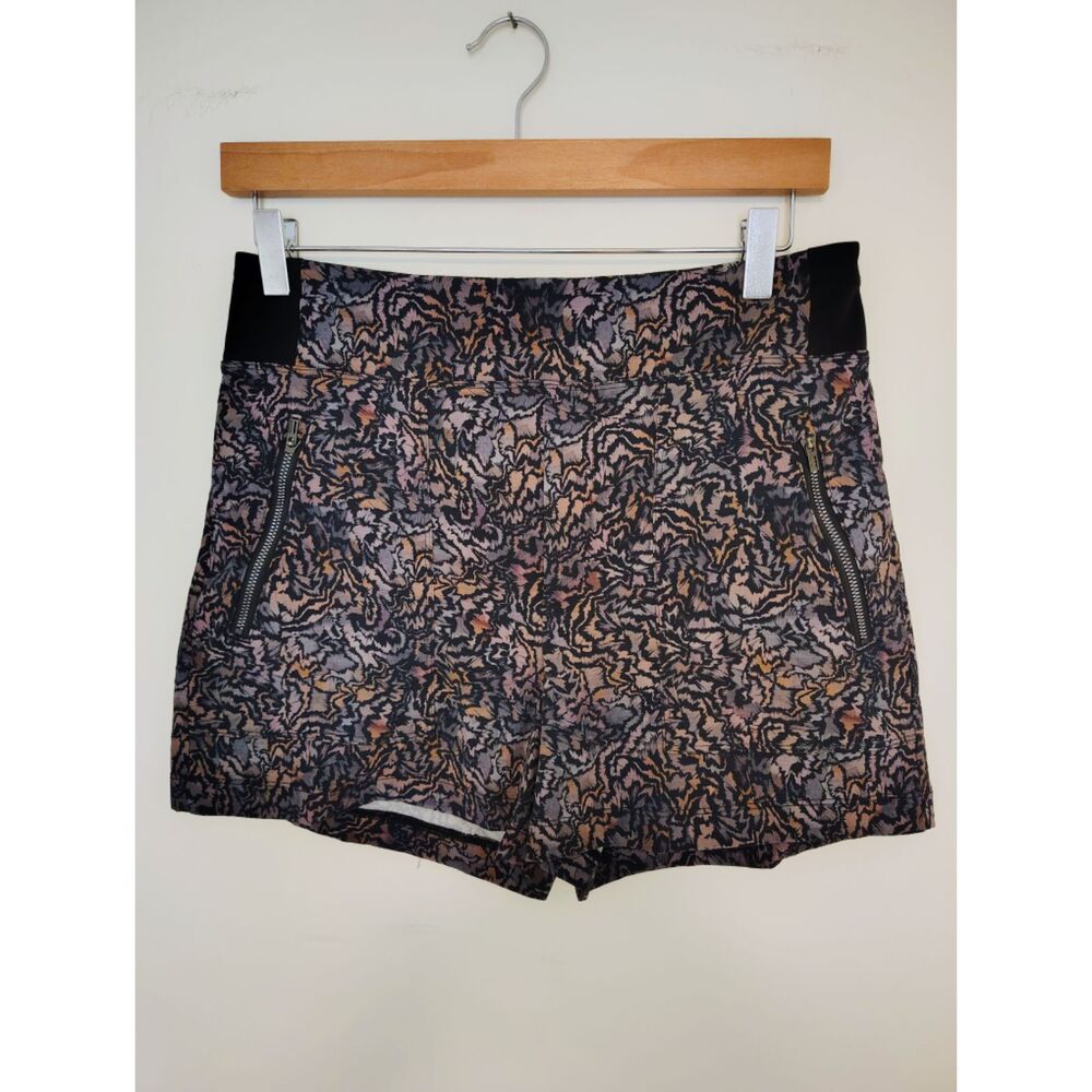 Athleta Women's Trekkie North Athleisure Activewear Shorts Abstract